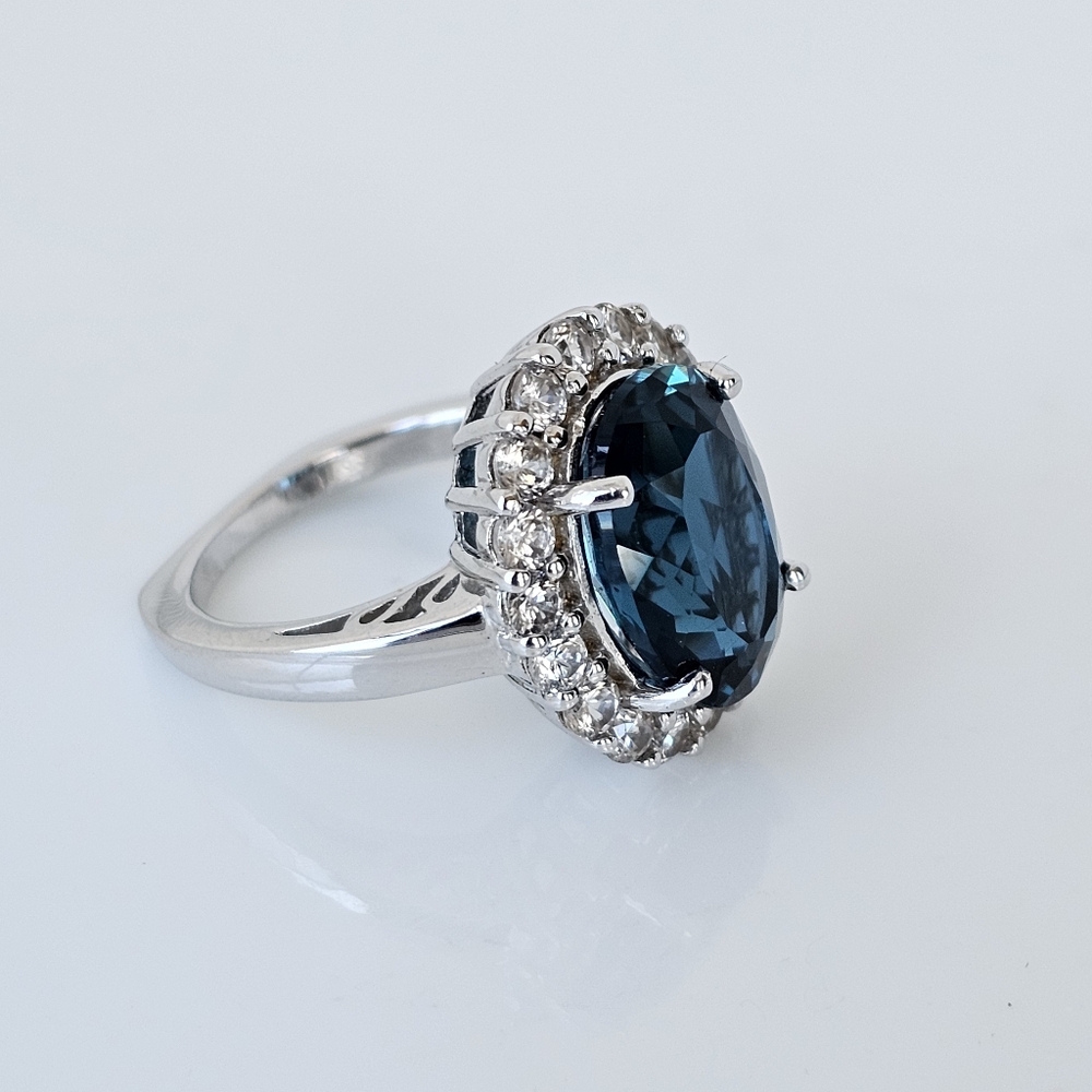 Natural London Blue Topaz & White Zircon Ring Sterling Silver Size 6! - Picture 5 of 13